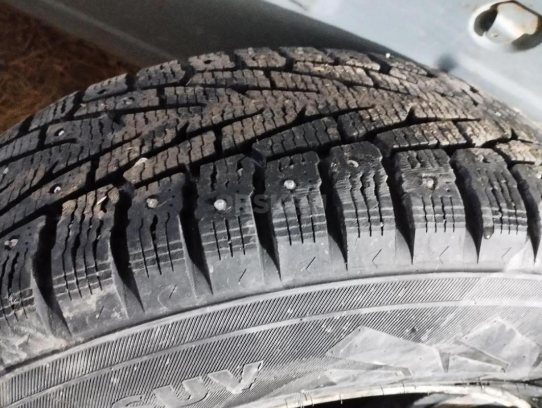 Продам колёса с зимней резиной 215/70/р16 на литых дисках . - Орск