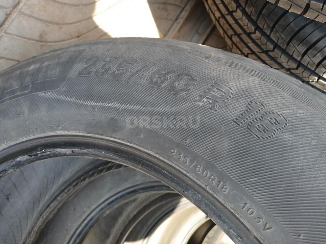 Продам летнюю резину бу! 4шт.
2 шт Мишлен 235/60 R,-18
2шт Данлоп sp sport 270 235/60 R-18
Все ши - Орск