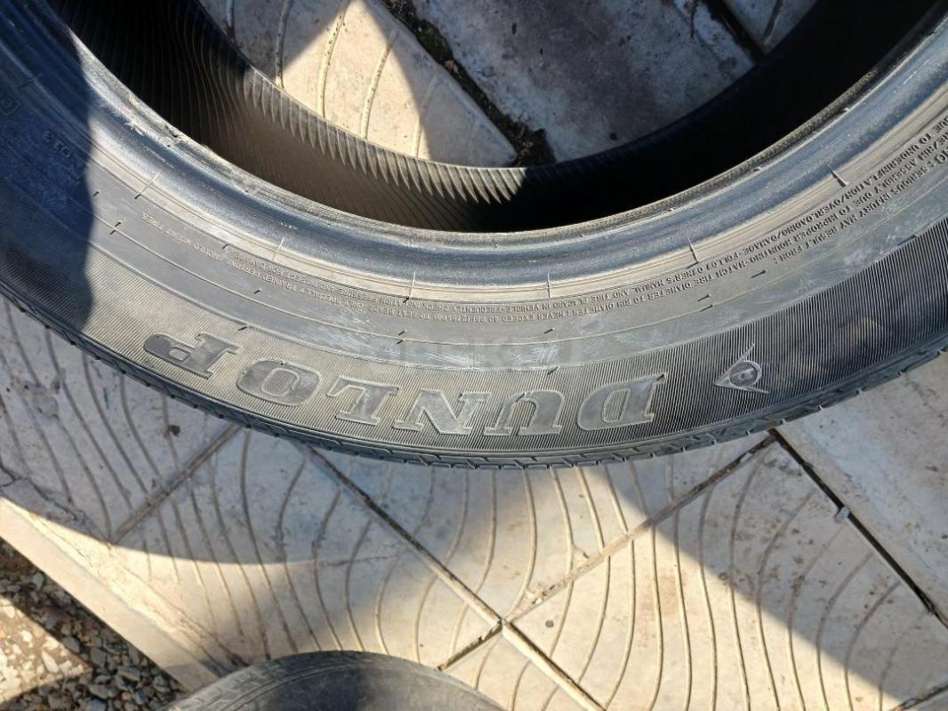 Продам летнюю резину бу! 4шт.
2 шт Мишлен 235/60 R,-18
2шт Данлоп sp sport 270 235/60 R-18
Все ши - Орск