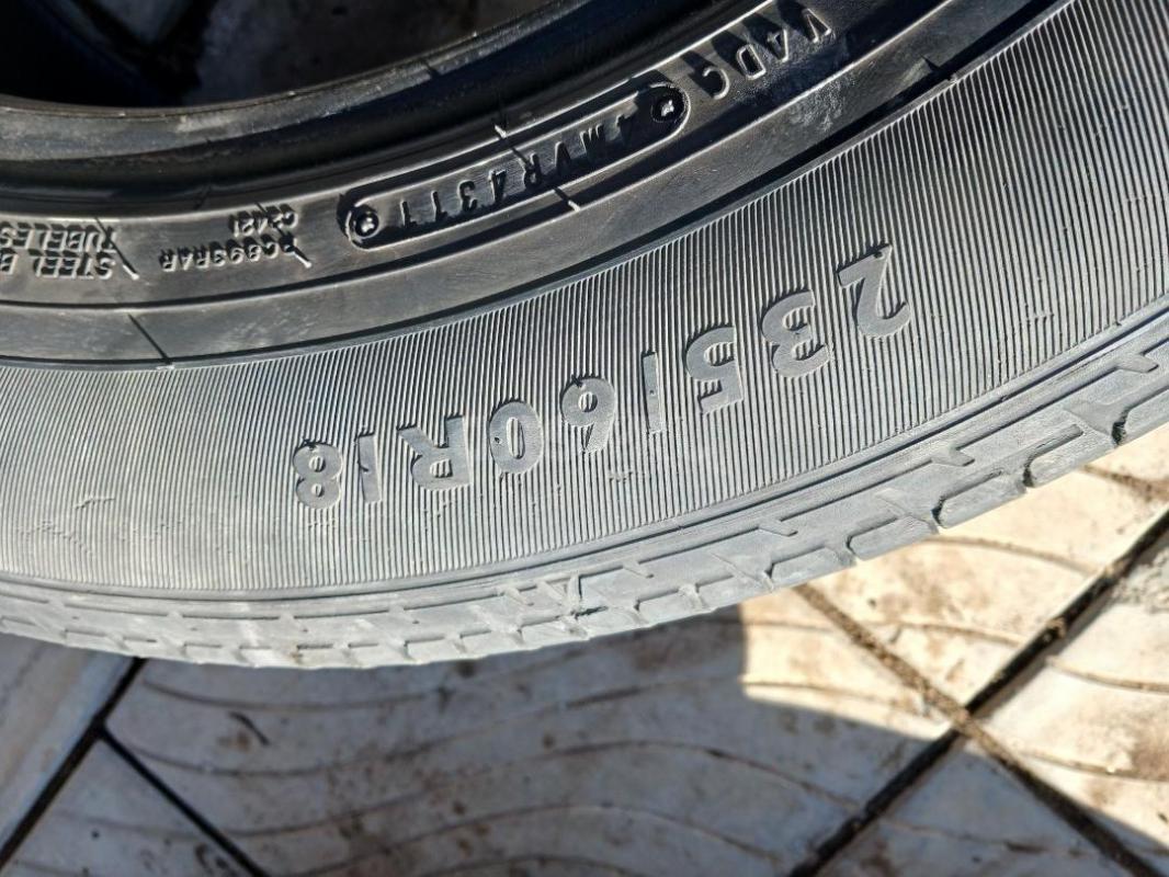 Продам летнюю резину бу! 4шт.
2 шт Мишлен 235/60 R,-18
2шт Данлоп sp sport 270 235/60 R-18
Все ши - Орск