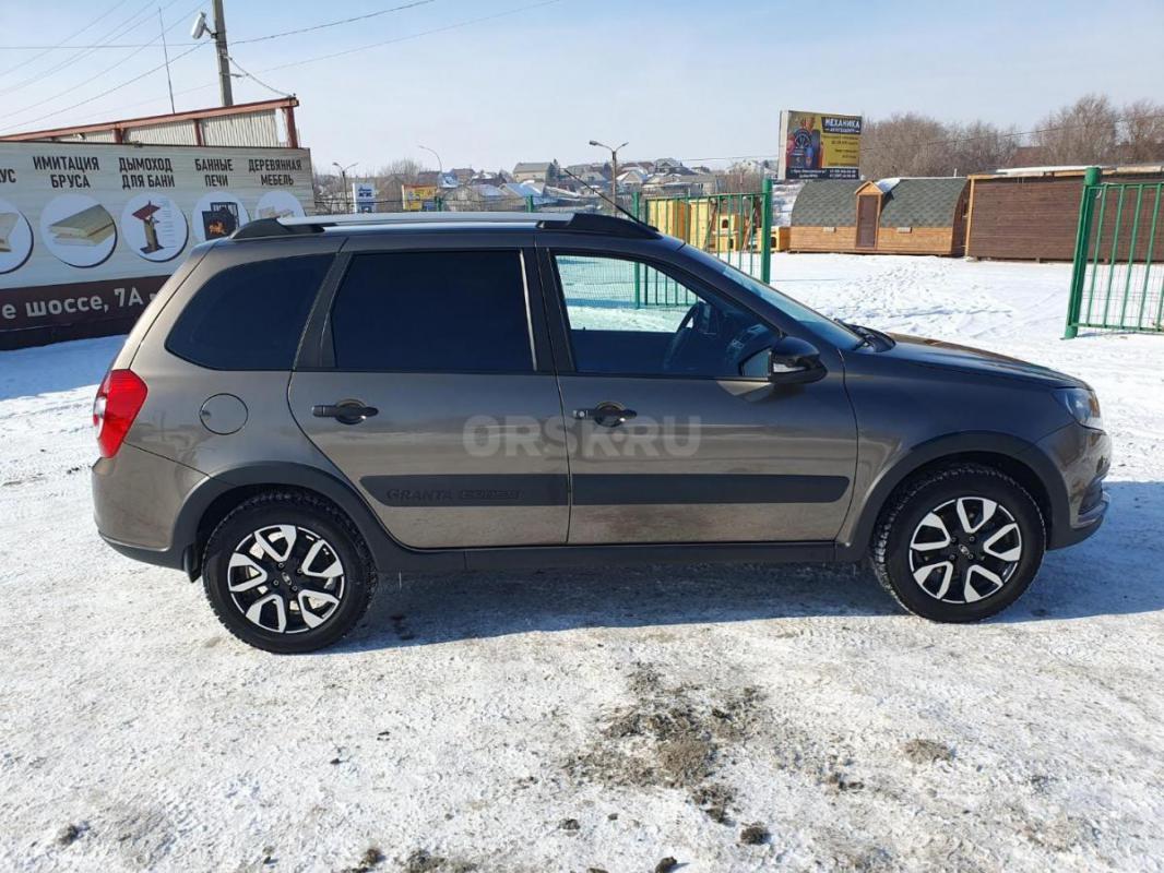 Продам  Гранта Кросс в красивом цвете! - Орск