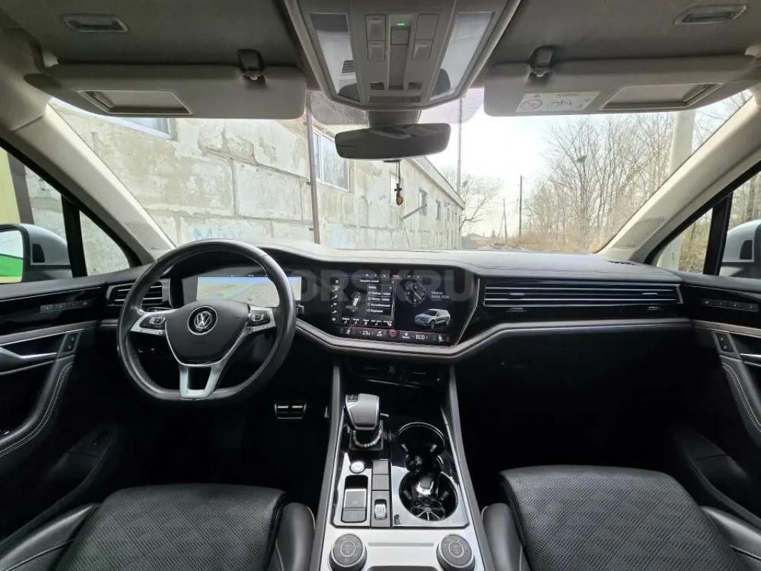 VOLKSWAGEN TOUAREG в Полной Комплектации = Автомобиль Дилерский - АБСОЛЮТНО в ИДЕАЛЬНОМ Состоянии - - Орск