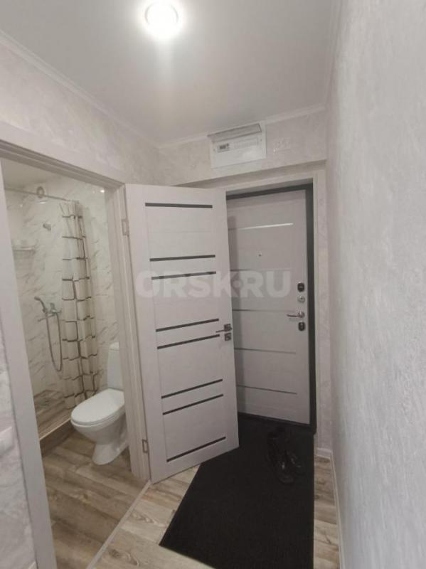 Продам 2-х комнатную квартиру в центре города Орска!!! - Орск