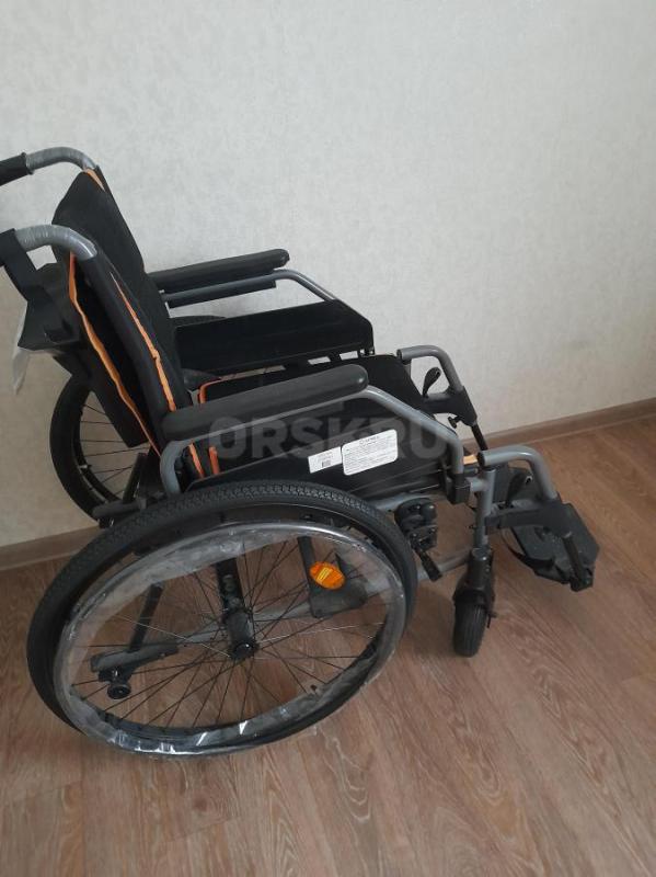 Продам кресло-коляску для инвалидов Армед, для взрослых. - Орск