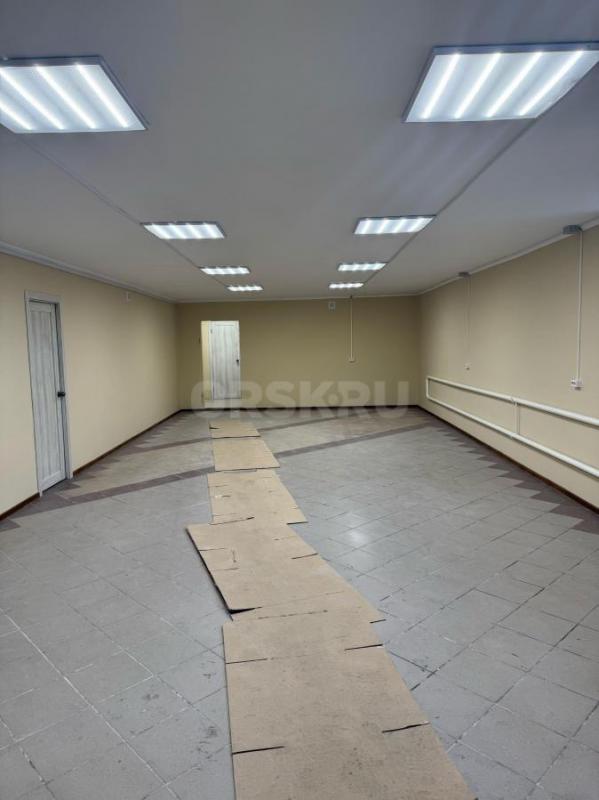 Сдаютяся помещения в 6 Микрорайоне на цокольном этаже различные площади 8,36,70 кв. - Орск