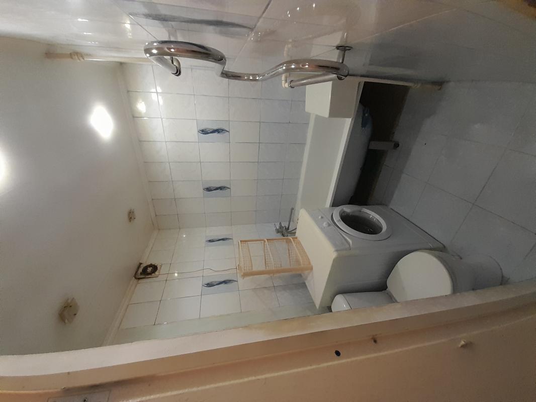 Продам 1-комнатную квартиру 30,2 м² на 4 этаже 5-этажного кирпичного дома (1967 г.) по адресу: г. - Новотроицк