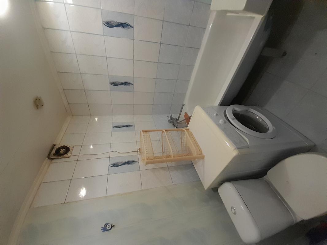 Продам 1-комнатную квартиру 30,2 м² на 4 этаже 5-этажного кирпичного дома (1967 г.) по адресу: г. - Новотроицк