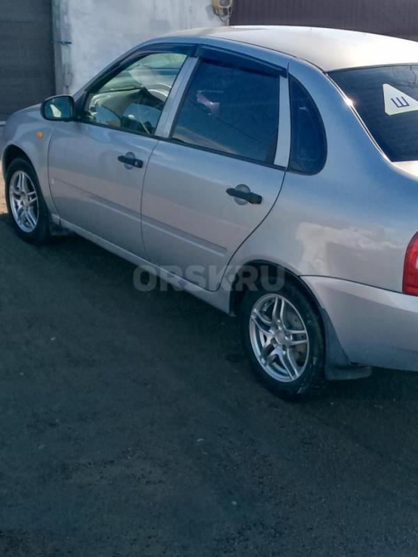 Продам ВАЗ в отличном состоянии эур стекло подъемники музыка сигнализации центр замок двигатель коро - Новоорск