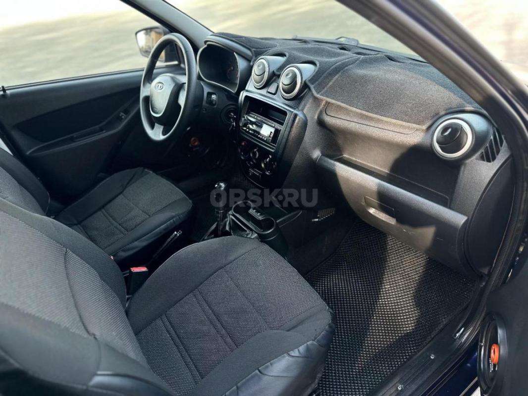 Продам Lada Granta 2015г
ПТС оригинал 3 владельца 
Без ДТП 
Пробег 176.000
Двигатель 8кл работае - Орск