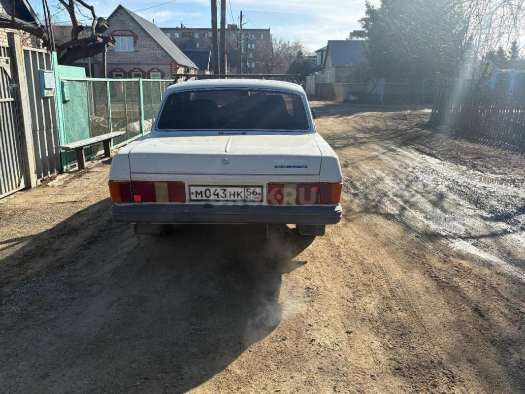 Продам Волгу в хорошем состоянии, двигатель 402, кпп 5тиступка, резина зима-лето на дисках, торг у к - Орск