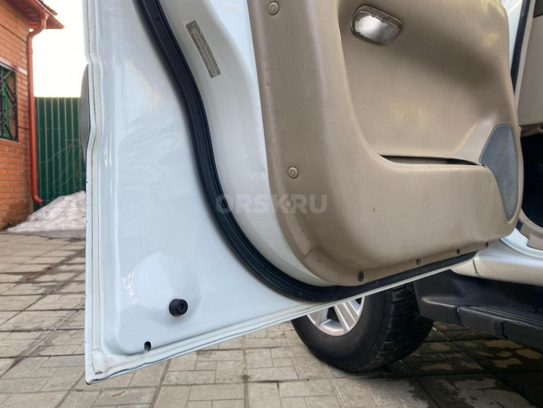 Продам личный автомобиль Land Cruiser 100. - Орск