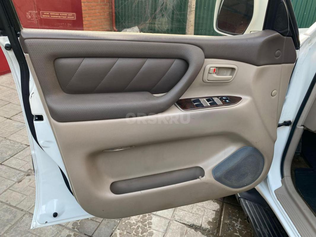Продам личный автомобиль Land Cruiser 100. - Орск