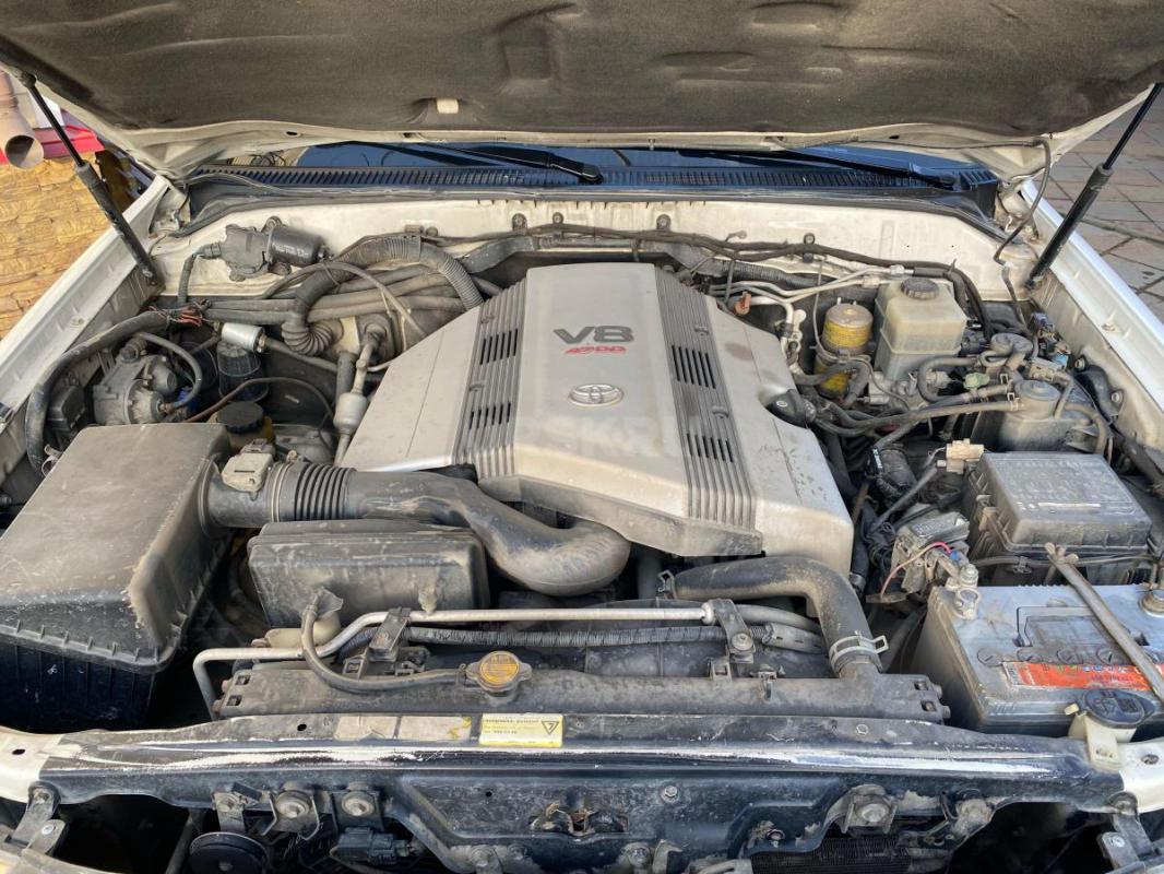 Продам личный автомобиль Land Cruiser 100. - Орск