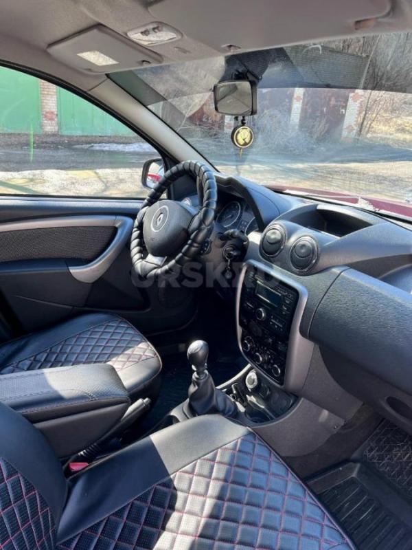 Гаражное хранение, второй владелец, комплект зимней резины на дисках - Орск