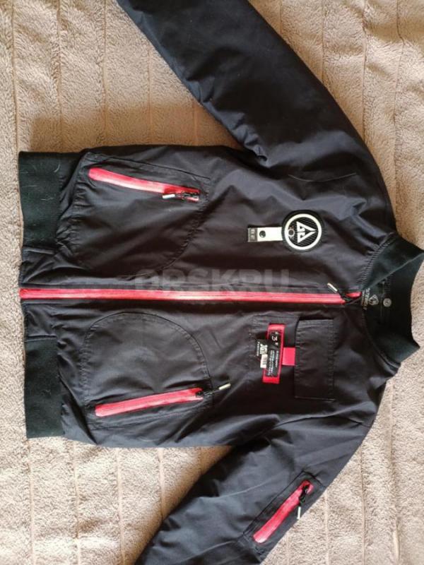 Продам не дорого платье на девочку 7-11 лет.
1 и 2 фото по 350 руб
3 фото 300 руб
5фото 10-12 лет - Орск