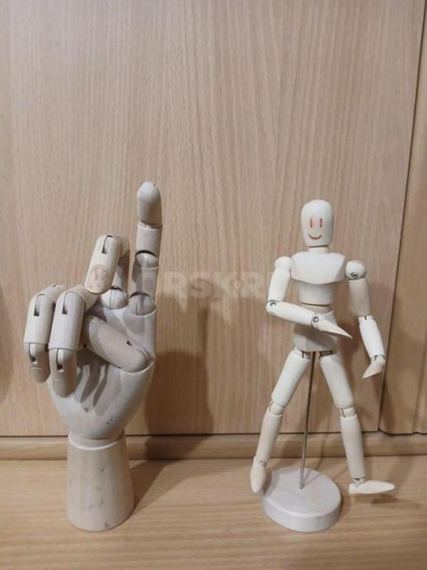 Декор:Манекены деревянные : рука , человечек, по 400 рублей каждый манекен, рука -24 см, человечек - - Орск