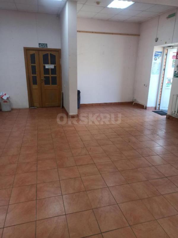 Cдается в аренду 35 км в,р-н ост ЛУЧ,пр-т Ленина 71 Б(второй этаж). - Орск