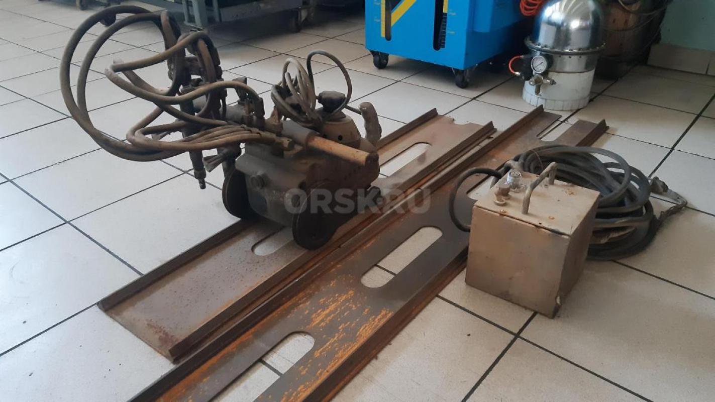 Газорезательная портативная машина переносная Радуга производства Одесский Завод АвтогенМаш 1964 год - Орск