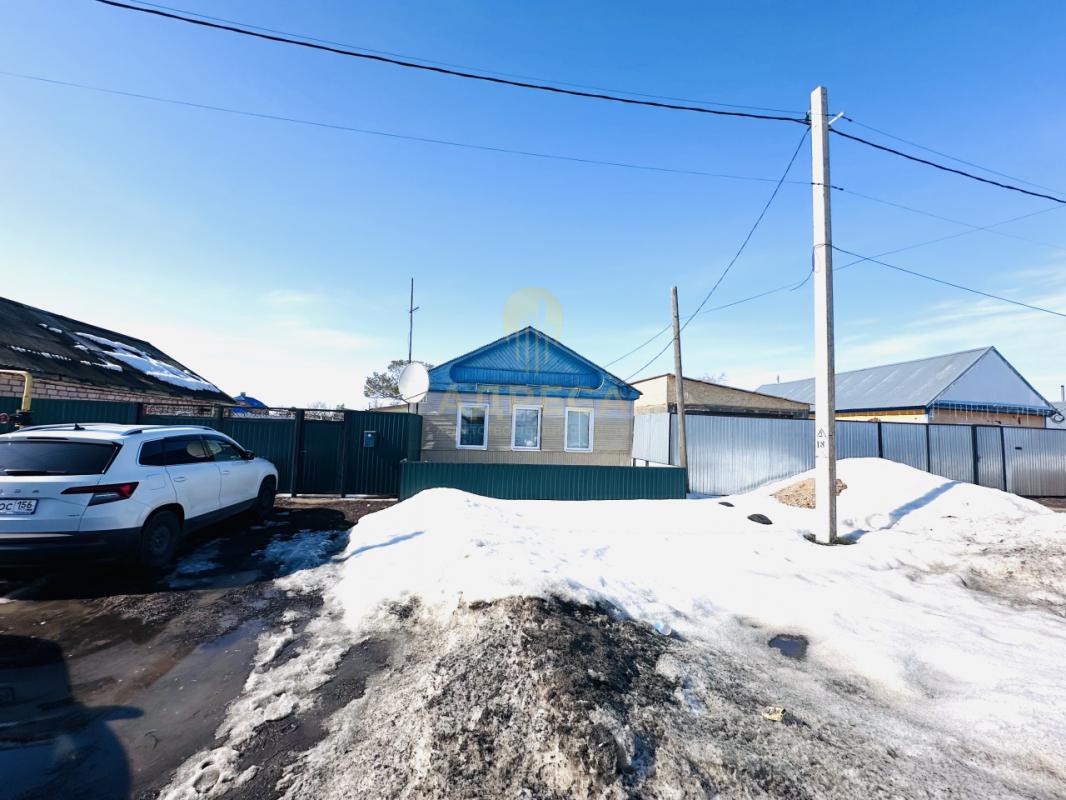 Продается дом в п. - Акбулак