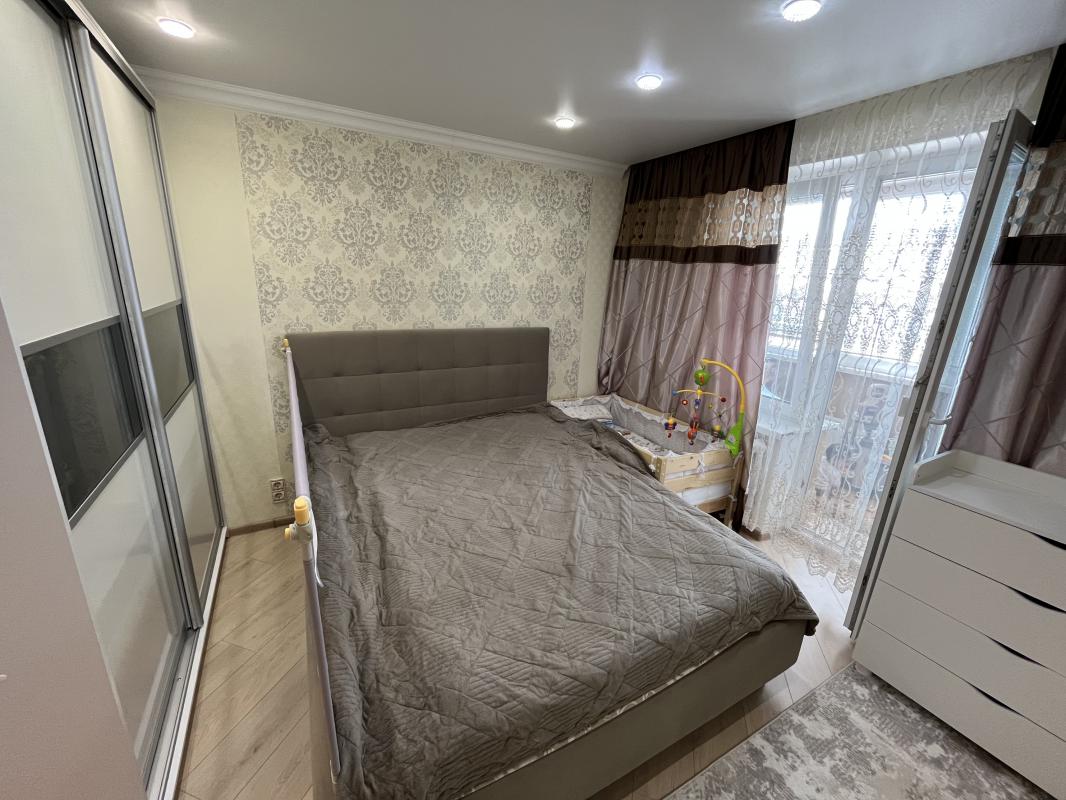 Продается светлая 3-х комнатная квартира по пр. - Гай