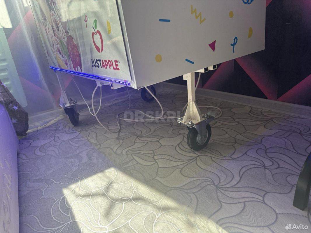 Продам морозильный аппарат для жареного (тайского) мороженого JUST APPLE. - Орск