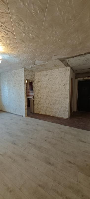 Шок цена!!! 2-комнатная квартира в центре, 1 этаж, под ремонт, подходит под коммерцию!!! - Новотроицк