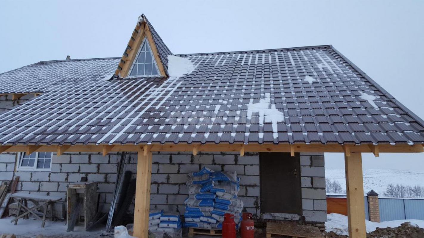 Бригада опытных строителей качественно и быстро выполнят:
Ремонт кровель, устранение протечек. - Орск