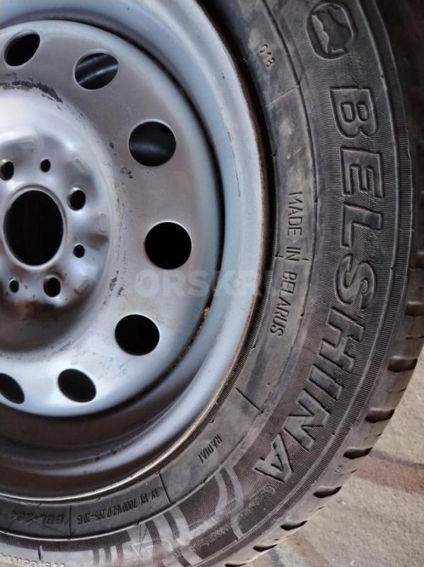 Комплект летних колёс в сборе на ВАЗ в хорошем состоянии, два баллона Formula, два баллона Belshina, - Орск