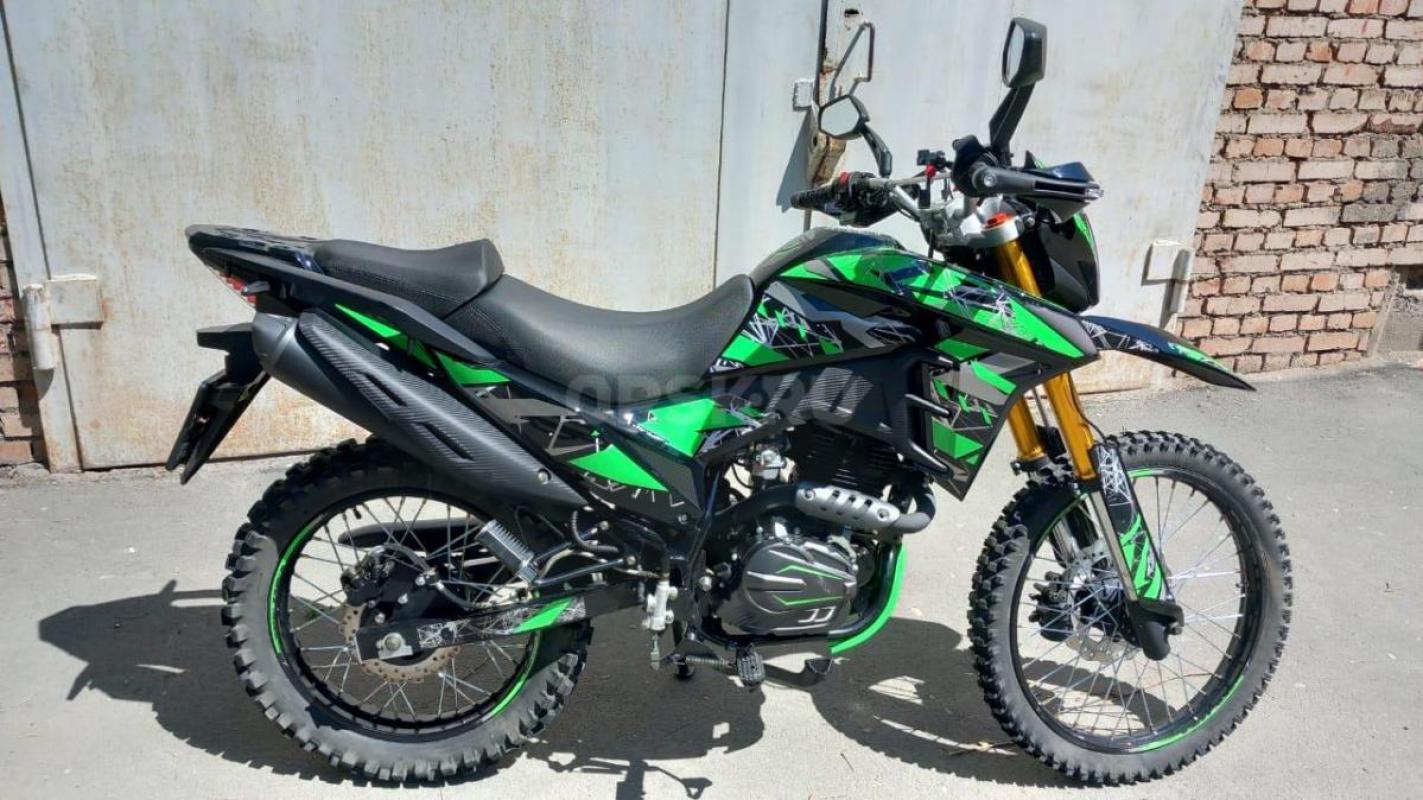 Продам новый универсальный Эндуро,мотоцикл для длительных поездок как по асфальту,так и по бездорожь - Орск