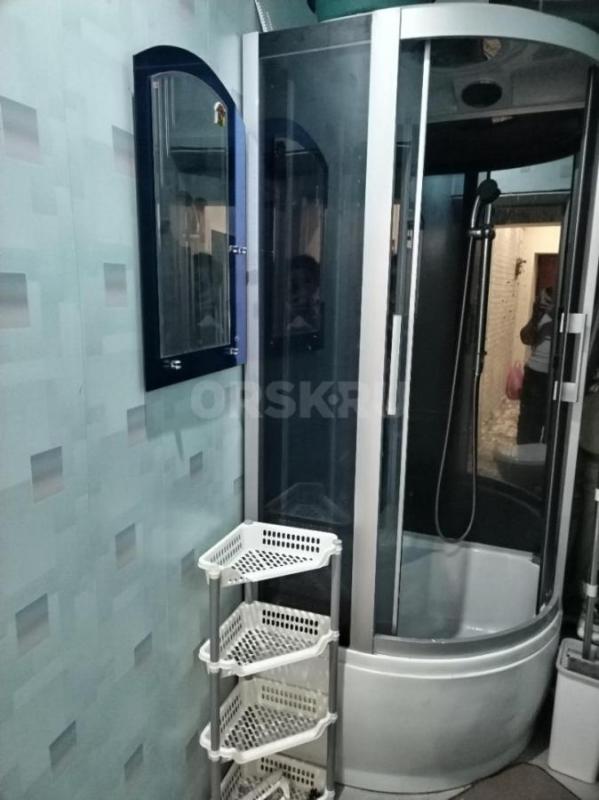 Сдам квартиру на остановке Шевченко в удобном расположение города. - Орск