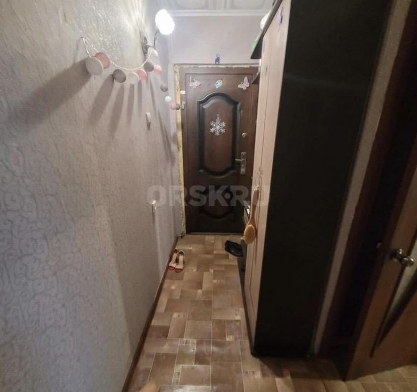 Сдам 1 комнатную квартиру на длительный срок, в хорошем районе, остановка «Луч»
в шаговой доступнос - Орск