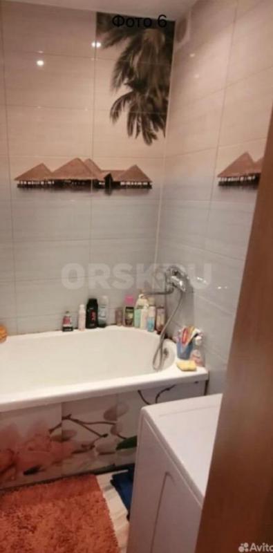 Сдам 1 комнатную квартиру на длительный срок, в хорошем районе, остановка «Луч»
в шаговой доступнос - Орск