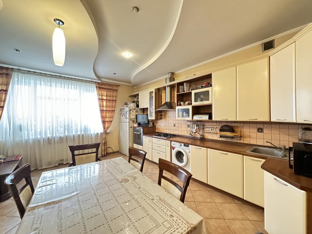 Продаётся 3‑комнатная квартираАдрес: г. - Оренбург