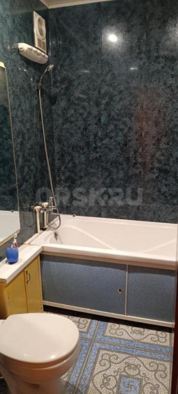 Продам 3-х комнатную квартиру в г. - Гай