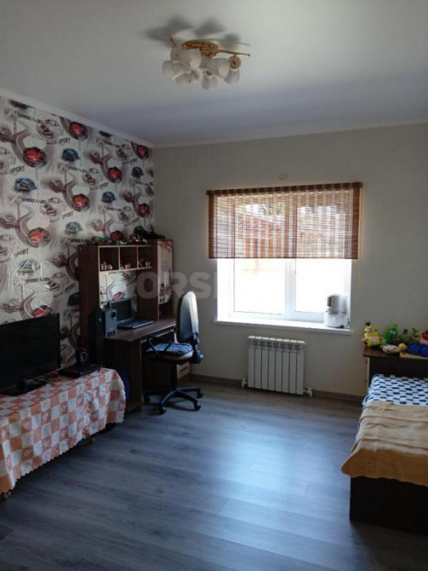 Продам угловой шкаф+ компьютерный стол. - Орск