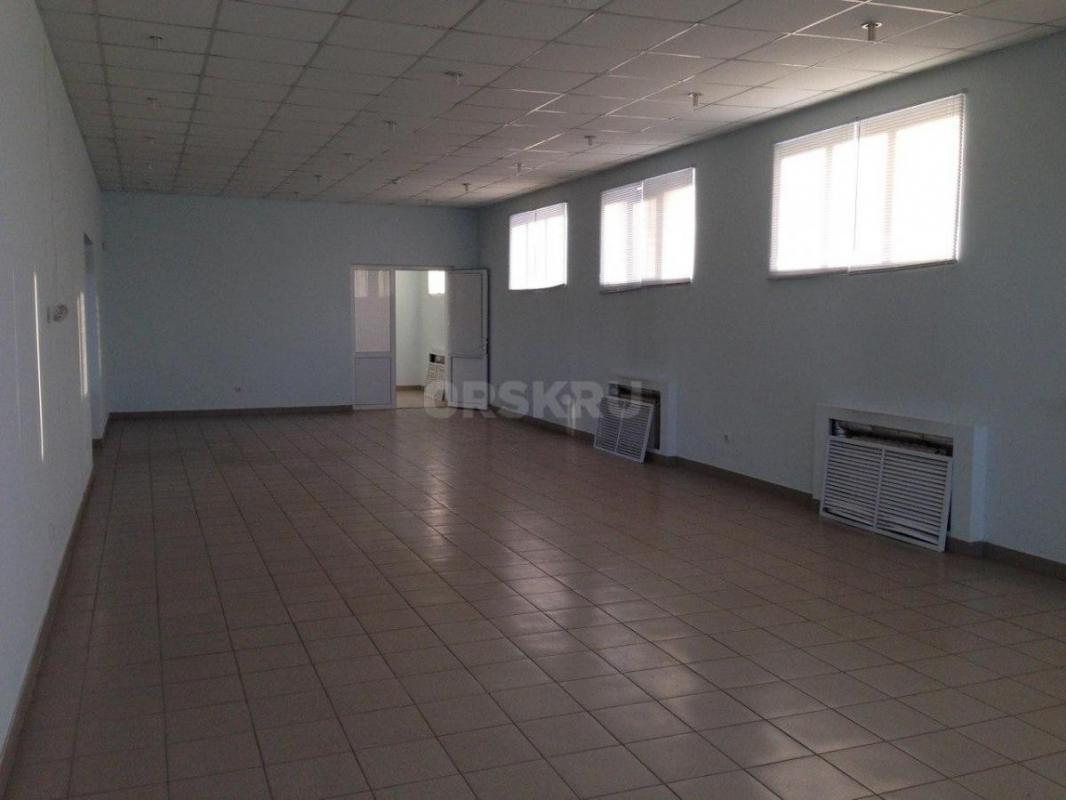 Сдается в аренду помещение площадью 200 кв м. - Орск