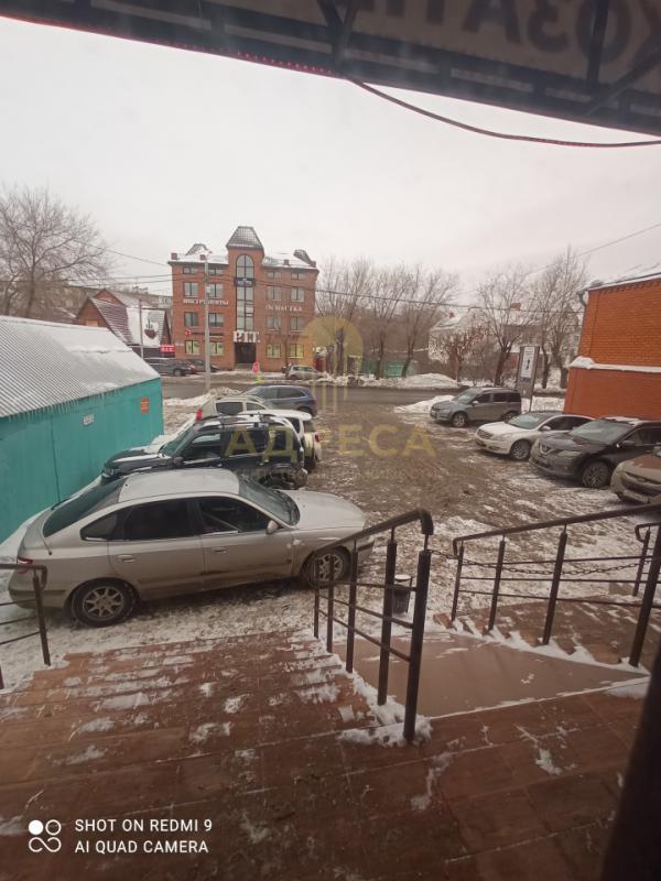 Продается Коммерческое 2-х этажное здание, ( с арендаторами) площадью 695,2 кв. - Оренбург