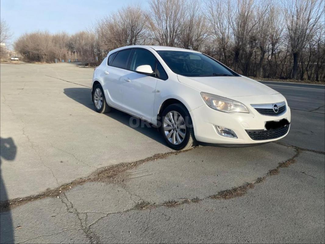 Автомобиль в хорошем состоянии 
Двигатель, коробка, ходовая на отлично 
Мульти руль, кондиционер, - Орск