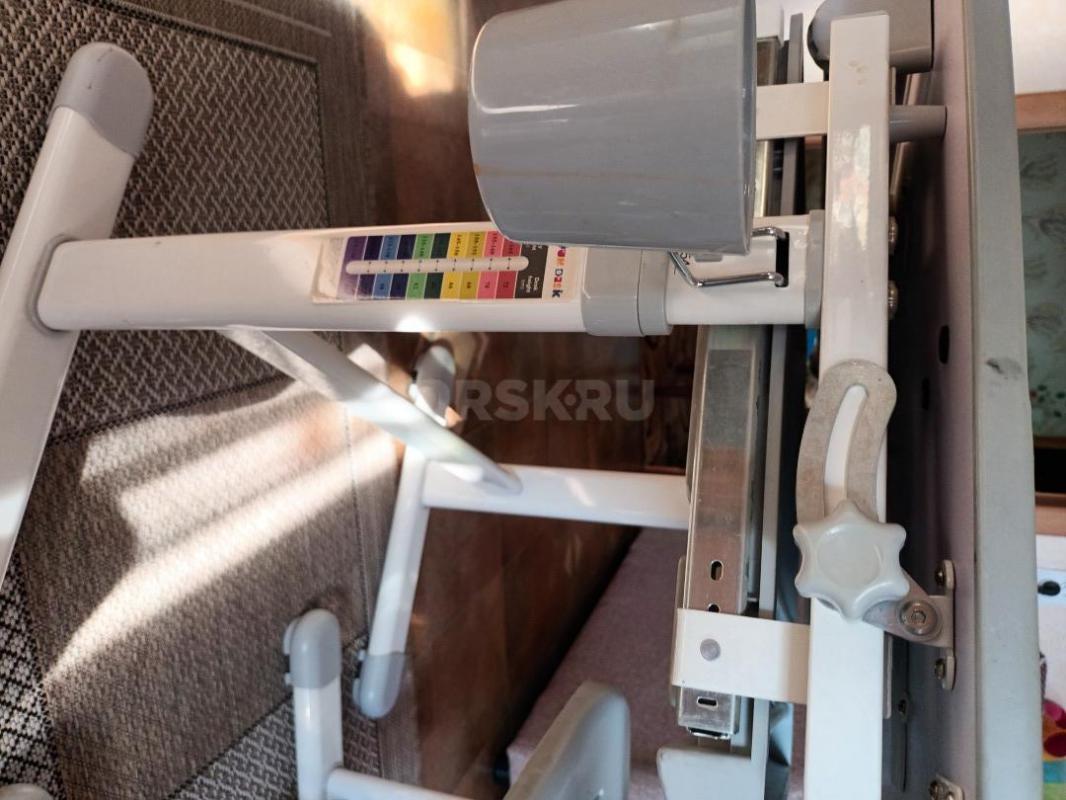 Продам " растущие" стол и стул для детей от 3х лет. - Орск