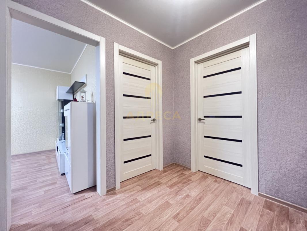 Продаётся просторная 3-х комнатная квартира на 1 этаже 5-ти этажного дома - РОМАШКА!!! - Оренбург