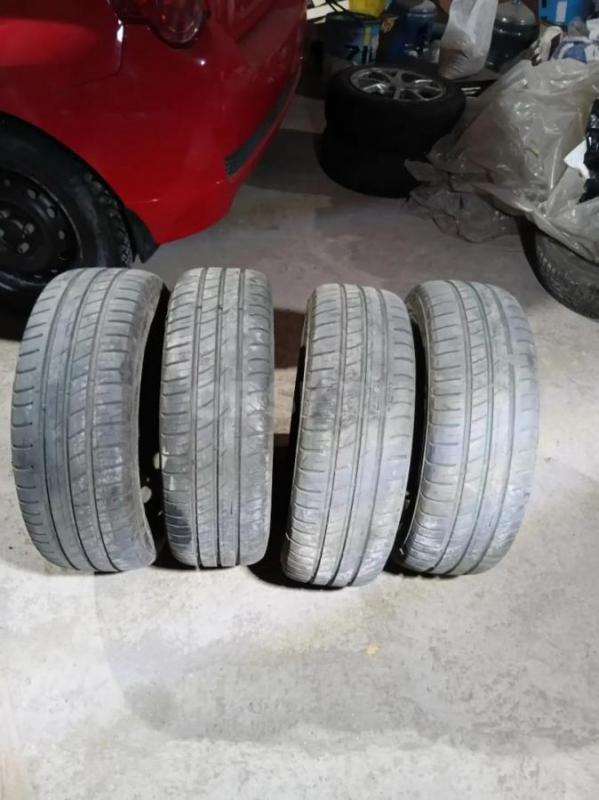 Летняя резина Viatti ,185-60-R14, на штампованных дисках,разболтовка 4х98 ,в отличном состоянии, 20% - Новотроицк