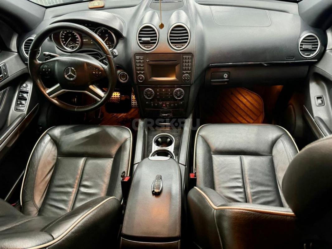 В ПРОДАЖЕ Mercedes-Benz ML 350 2012 года. - Орск