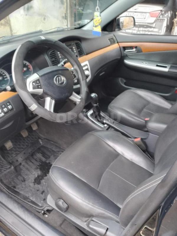 Авто больше стоит в сухом гараже, чем ездит. - Орск