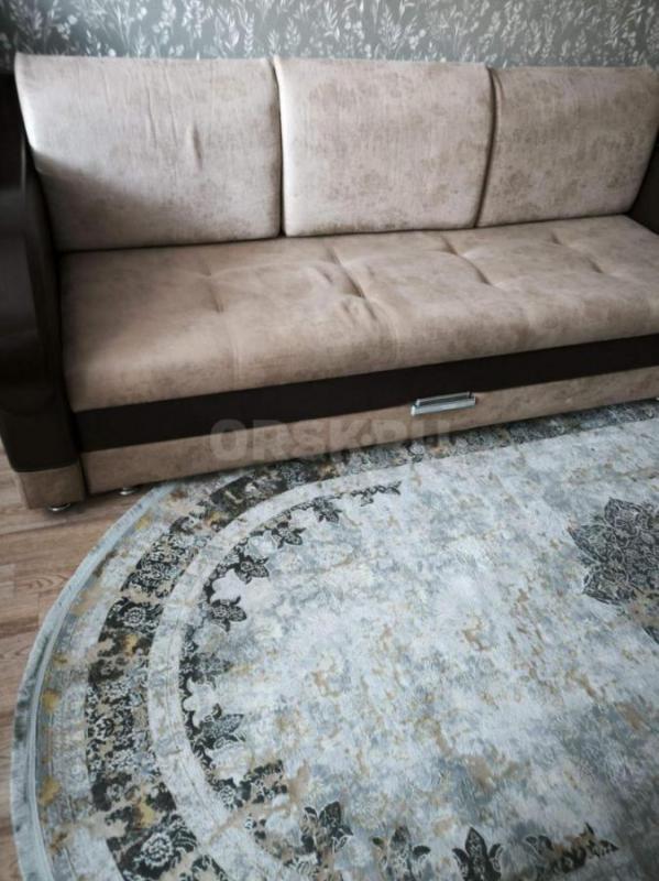 Диван и два кресла  в хорошем состоянием. - Орск