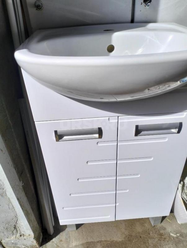 Продам тумбочка с раковиной и сифоном,хорошее состояние,на 500мм. - Оренбург