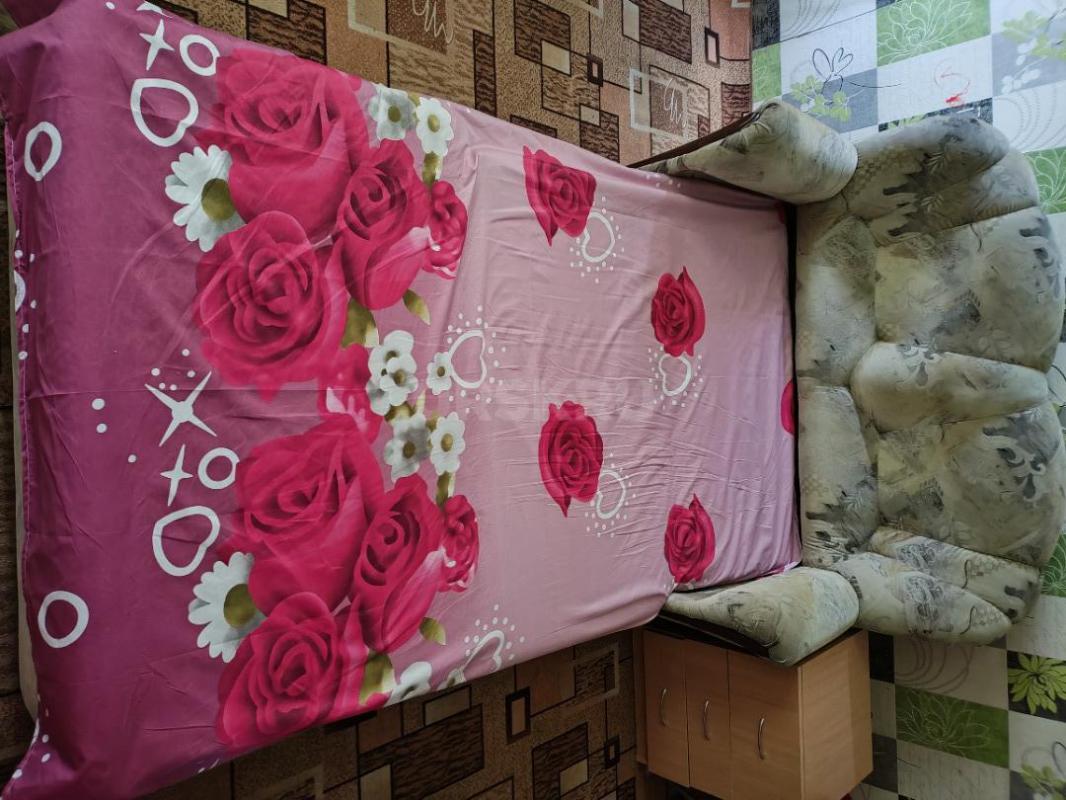 Продам диван, раскладывается 
Район ОЗТП - Орск