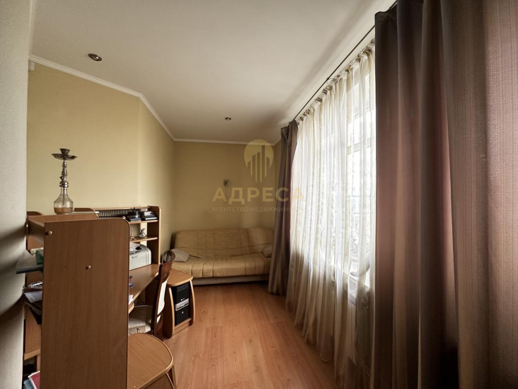 Продаётся 3‑комнатная квартираАдрес: г. - Оренбург