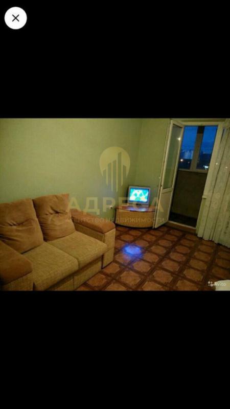 Сдается большая и просторная однокомнатная квартира с мебелью и техникой в МЖК, хорошая транспортная - Оренбург