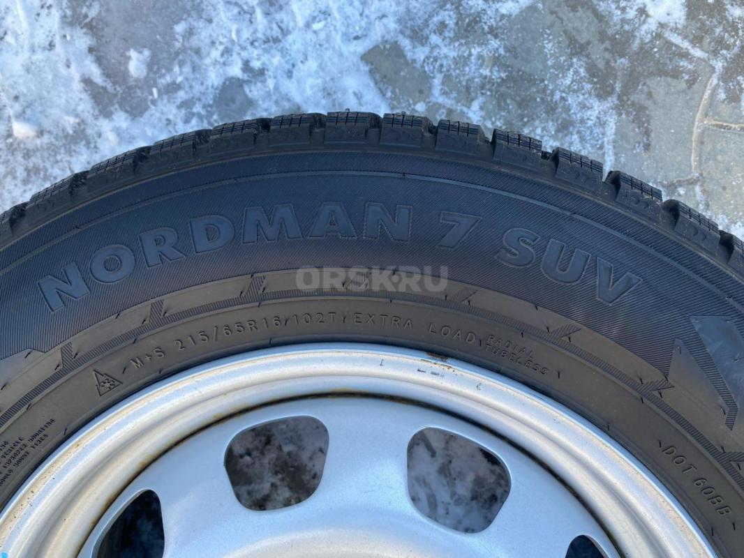Продам на Рено Дастер комплект зимних колес Nokian Tyres Nordman 7 SUV 215/65 R16. - Орск