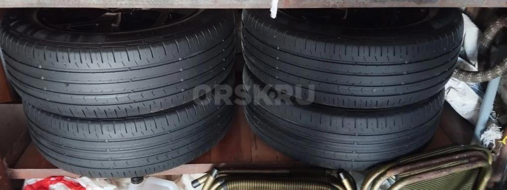 Продам летнюю резину Continental 225/60 R17  в отличном состоянии б/у 2 сезона. - Гай